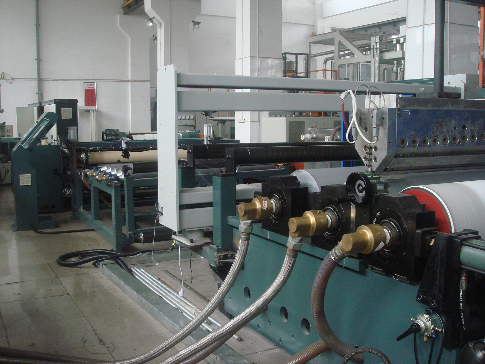 Artificial leather clothes laminating TPU film extrusion machine